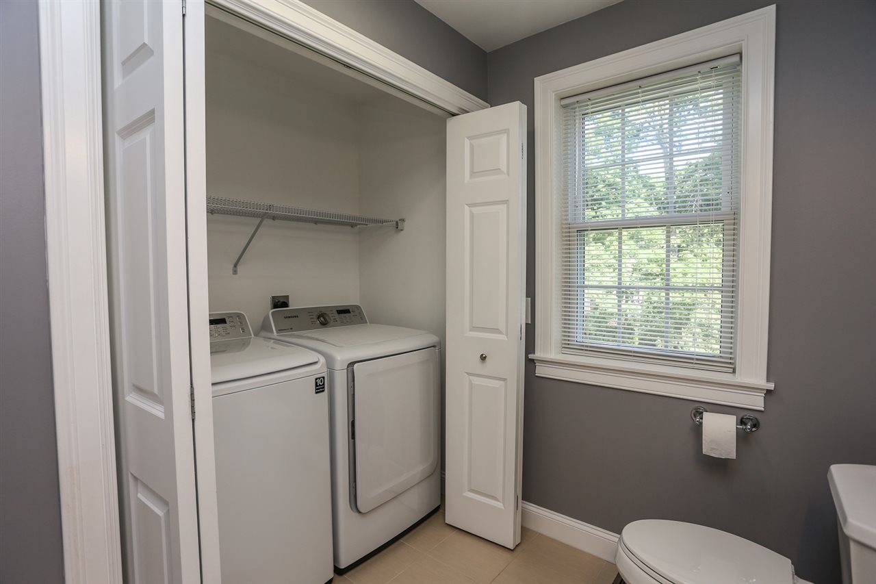 131 Harris Road Nashua, NH 03062 - Photo 15 of 40