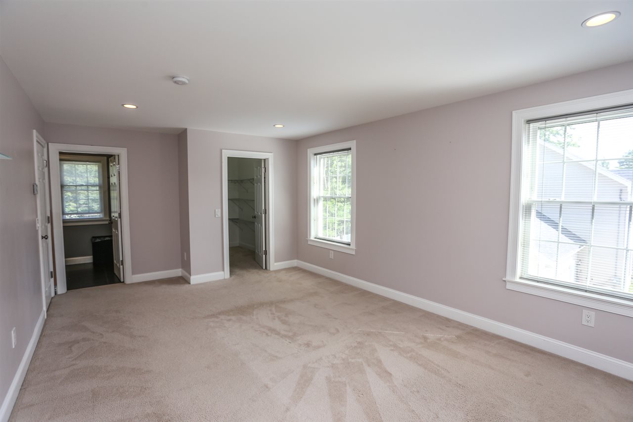 131 Harris Road Nashua, NH 03062 - Photo 21 of 40