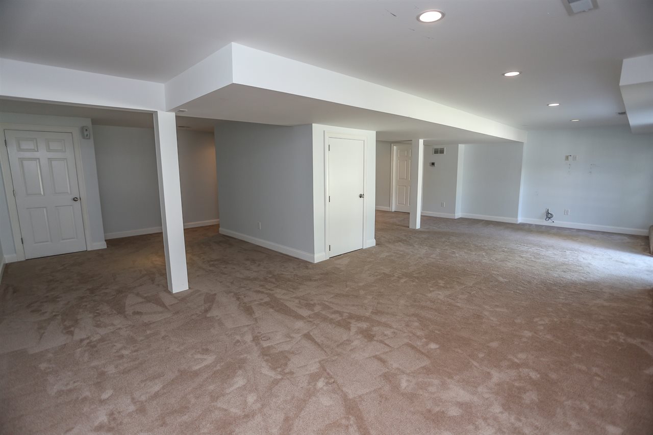 131 Harris Road Nashua, NH 03062 - Photo 29 of 40