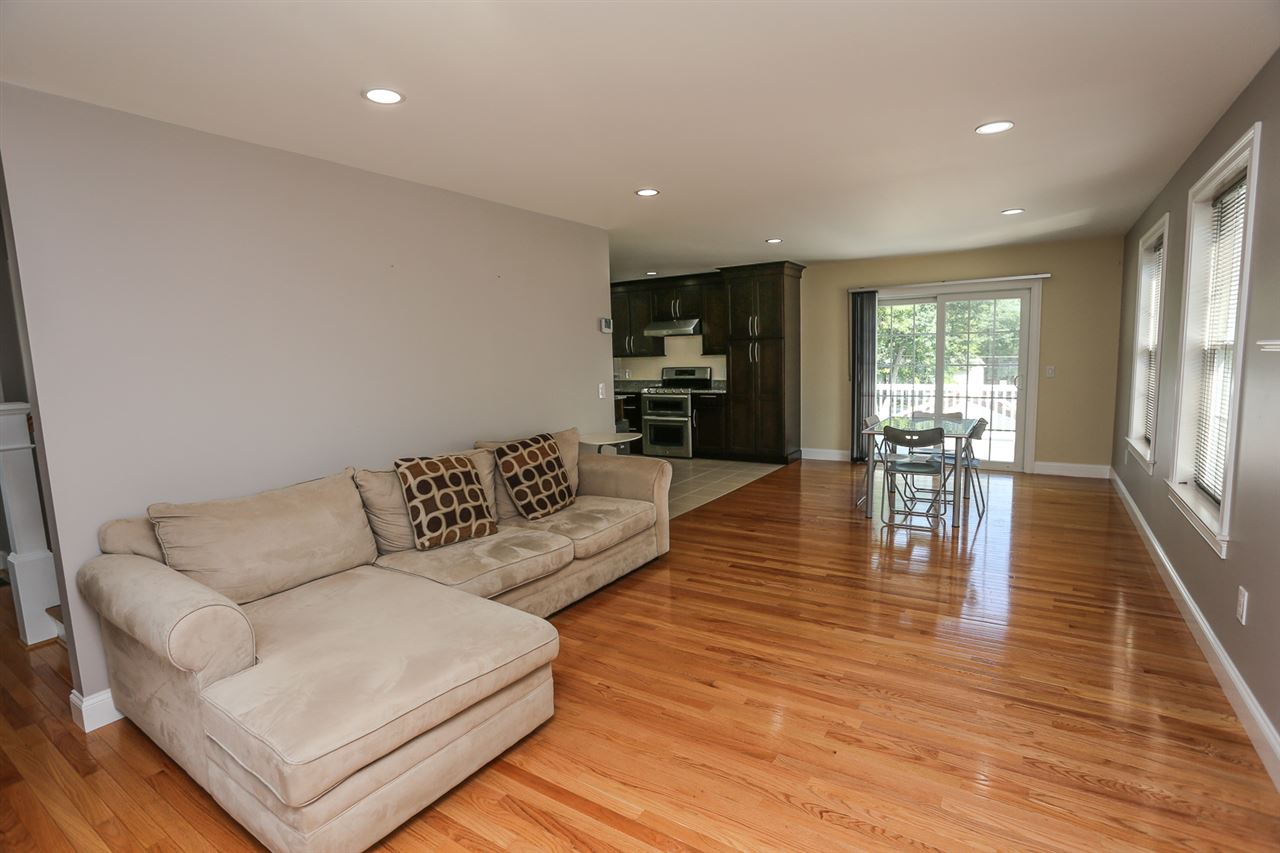 131 Harris Road Nashua, NH 03062 - Photo 10 of 40