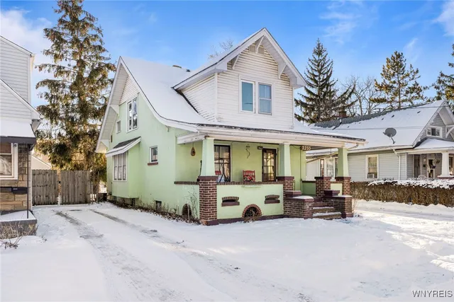 $149,900 | 2233 South Avenue, Niagara Falls, NY 14305
