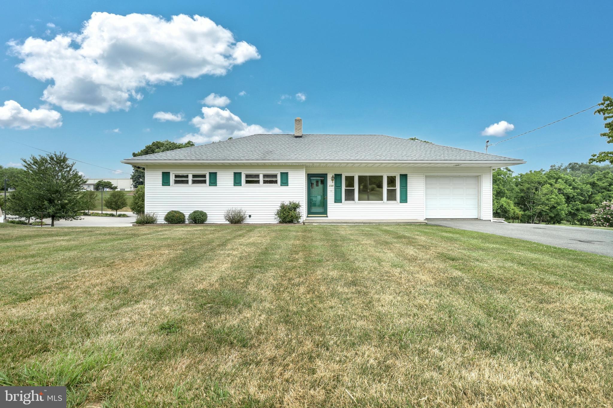 135 Springvale Road Red Lion, PA 17356 - Photo 1 of 39