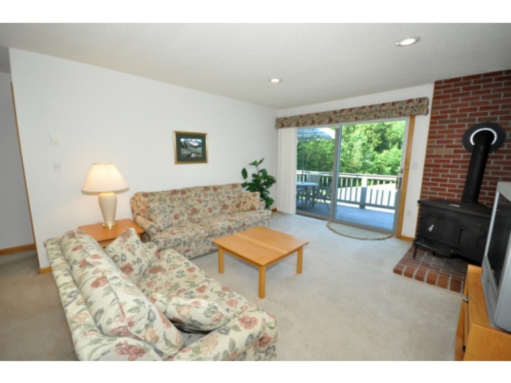 103 Eagle Ridge, Unit L103 Intervale, NH 03845 - Photo 4 of 24 Gallery Image 4