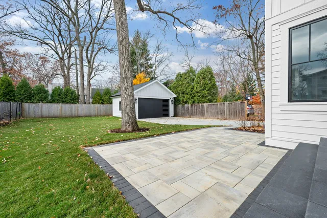 $2,395,000 | 150 Linden Avenue, Glencoe, IL 60022