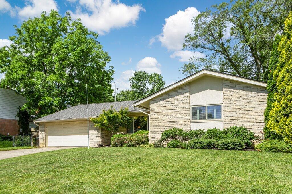 4145 Kendale Road Columbus, OH 43220 - Photo 12 of 46 4145 Kendale Road-12.jpg-SMALL