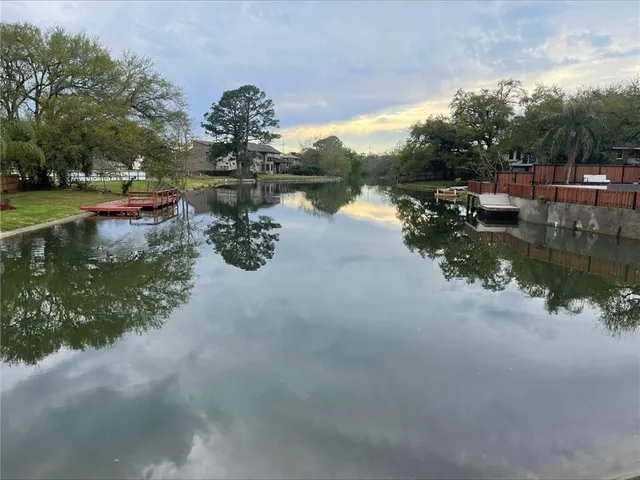 $1,749 | 1212 Park Island Drive, New Orleans, LA 70122