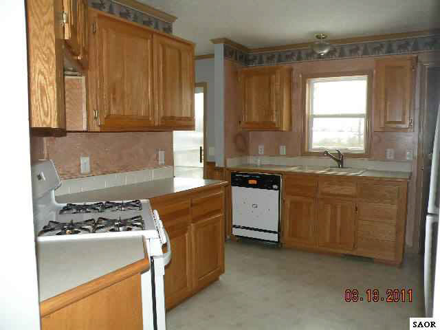 7592 Mason Road Ovid, MI 48866 - Photo 8 of 9 42385-7.JPG