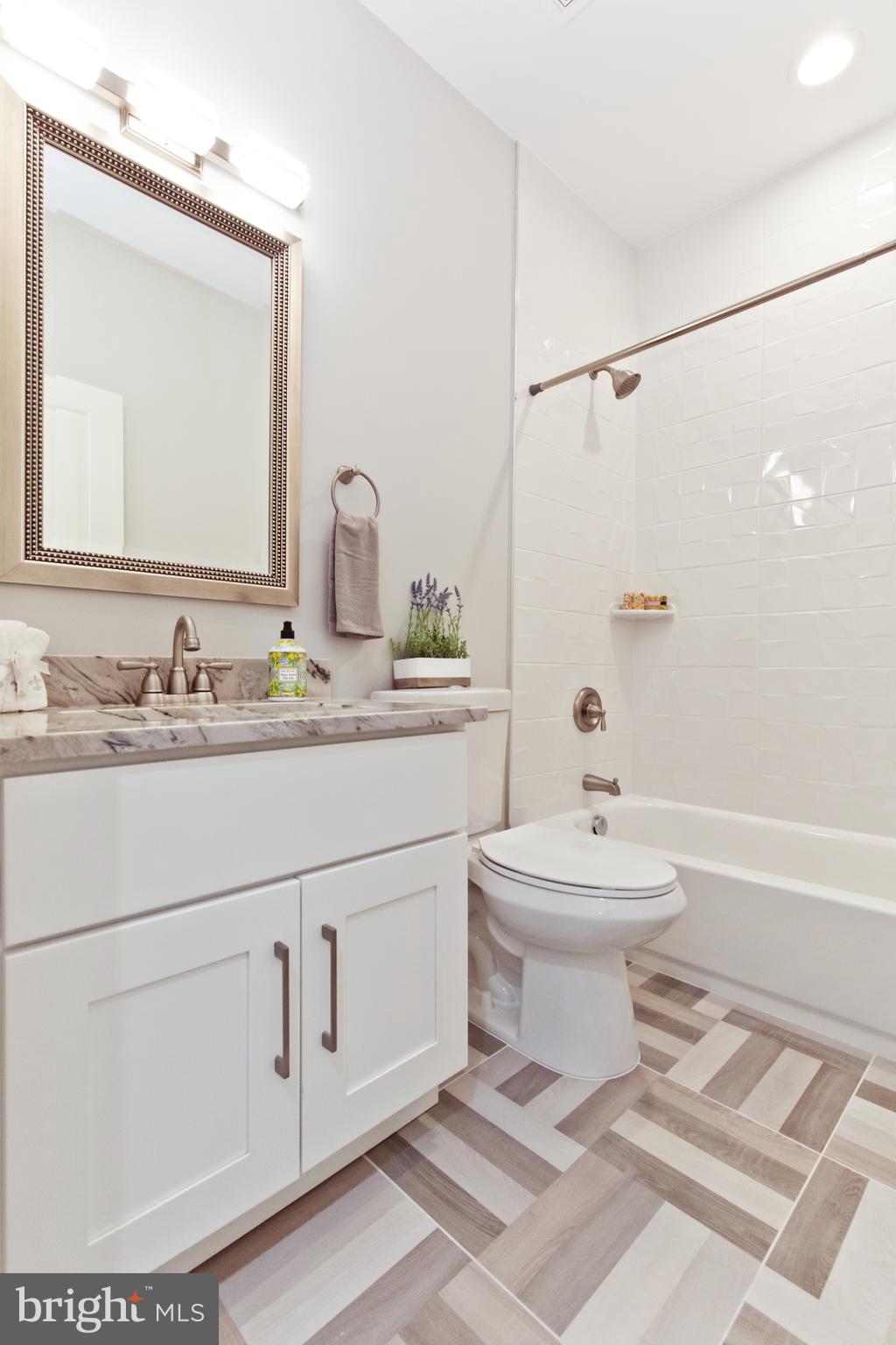 3122 Wayne Road Falls Church, VA 22042 - Photo 25 of 50 Upper level full bath