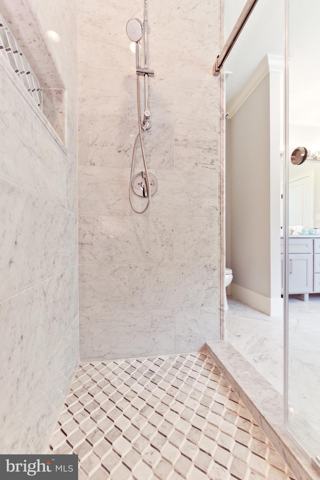 3122 Wayne Road Falls Church, VA 22042 - Photo 42 of 50 Two shower heads
