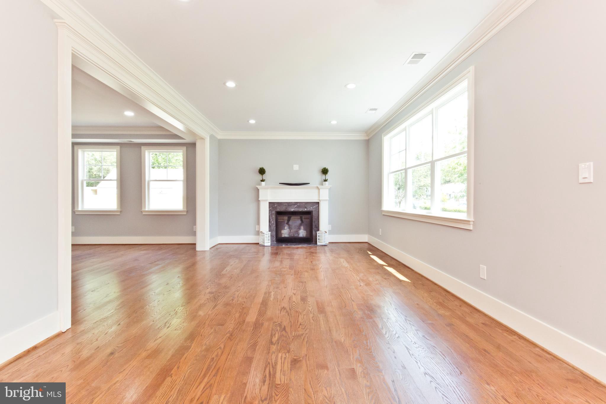 3122 Wayne Road Falls Church, VA 22042 - Photo 8 of 50 Custom crown molding