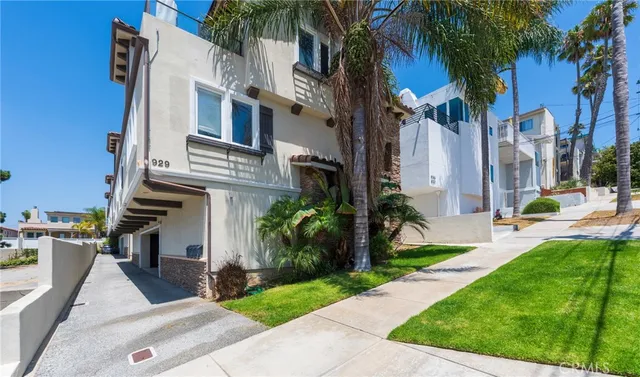 $6,699 | 931 1st Street, Unit A, Hermosa Beach, CA 90254