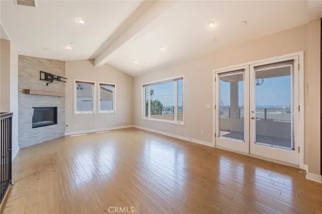 $6,699 | 931 1st Street, Unit A, Hermosa Beach, CA 90254