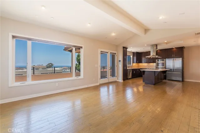 $6,699 | 931 1st Street, Unit A, Hermosa Beach, CA 90254