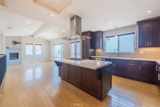 $6,699 | 931 1st Street, Unit A, Hermosa Beach, CA 90254