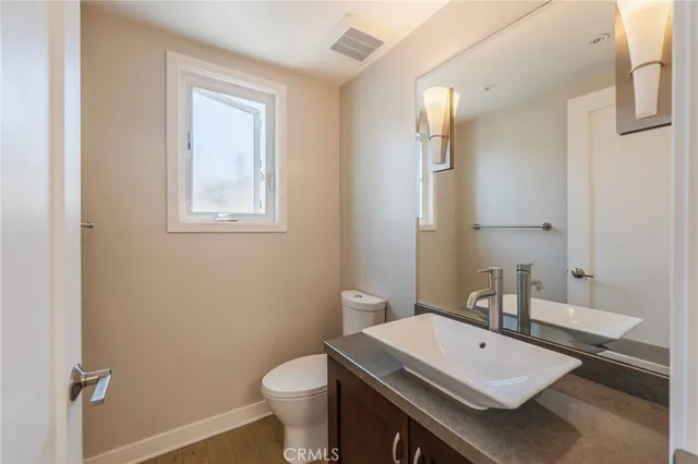 $6,699 | 931 1st Street, Unit A, Hermosa Beach, CA 90254