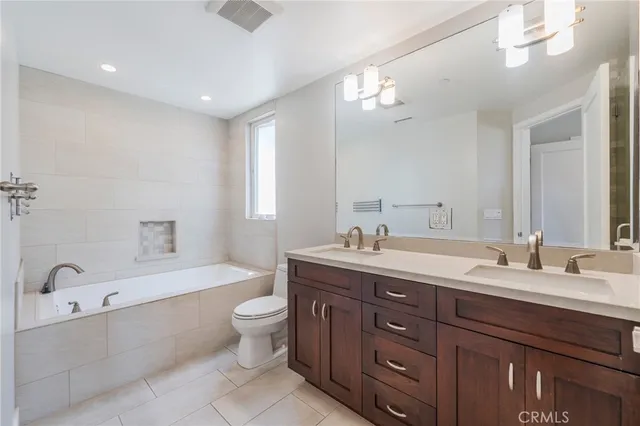 $6,699 | 931 1st Street, Unit A, Hermosa Beach, CA 90254