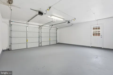 a view of a garage
