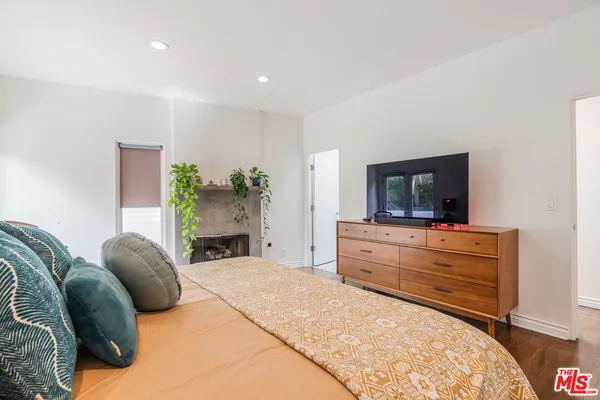 $2,795,000 | 833 17th Street, Unit 4, Santa Monica, CA 90403
