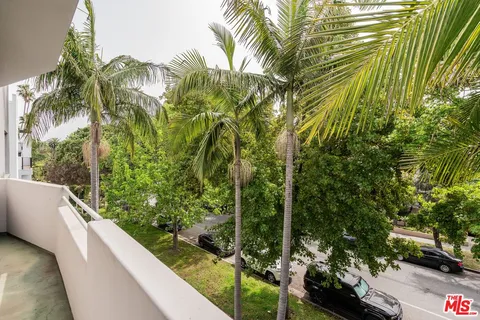 $2,795,000 | 833 17th Street, Unit 4, Santa Monica, CA 90403