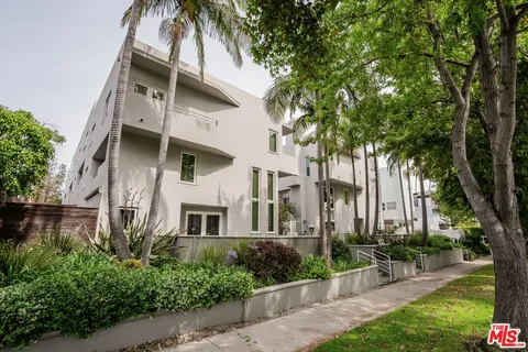 $2,795,000 | 833 17th Street, Unit 4, Santa Monica, CA 90403