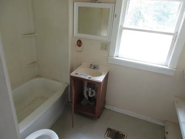 $145,000 | 900 East Main Street, Poultney, VT 05764