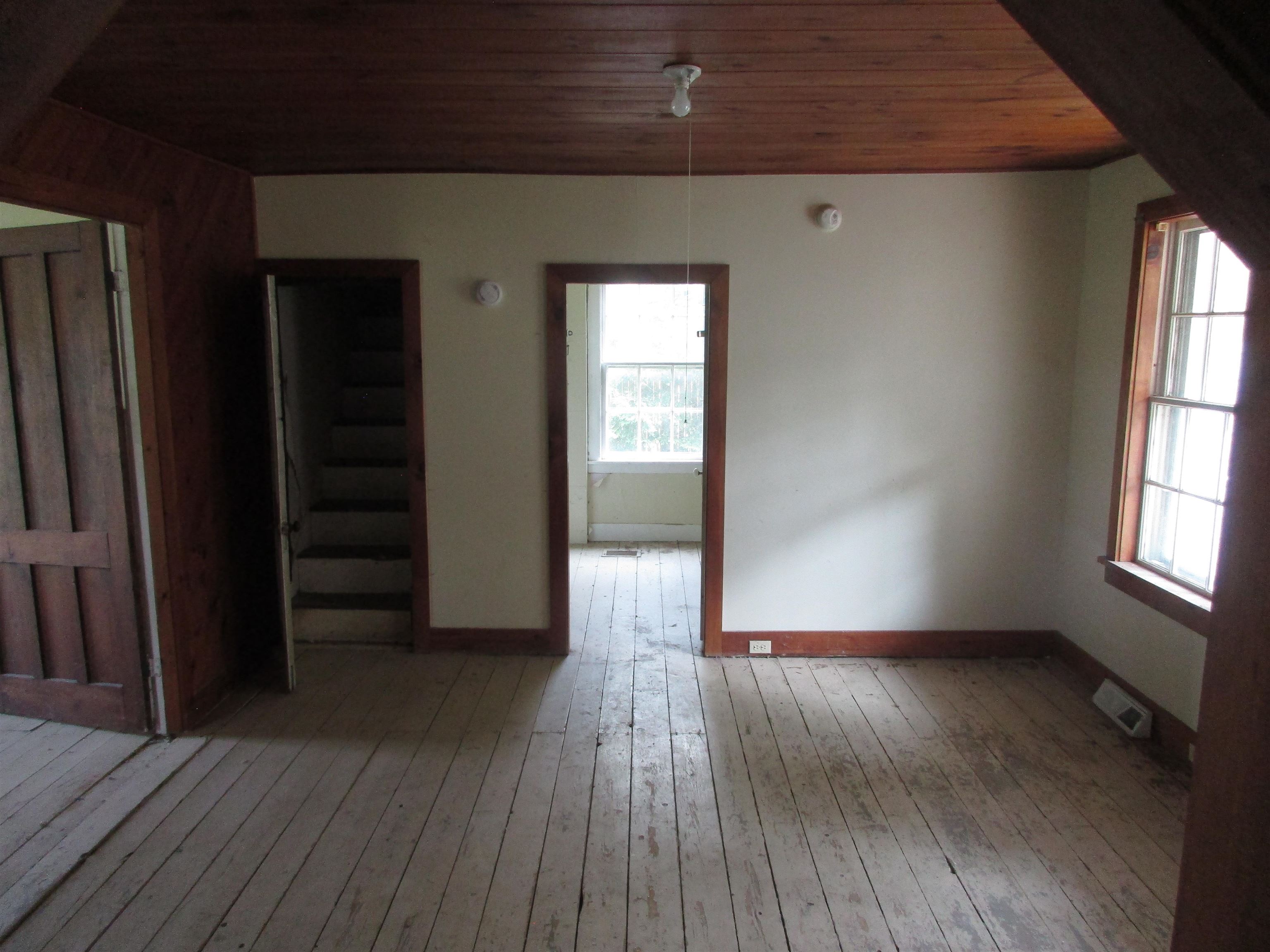 900 East Main Street Poultney, VT 05764 - Photo 19 of 39