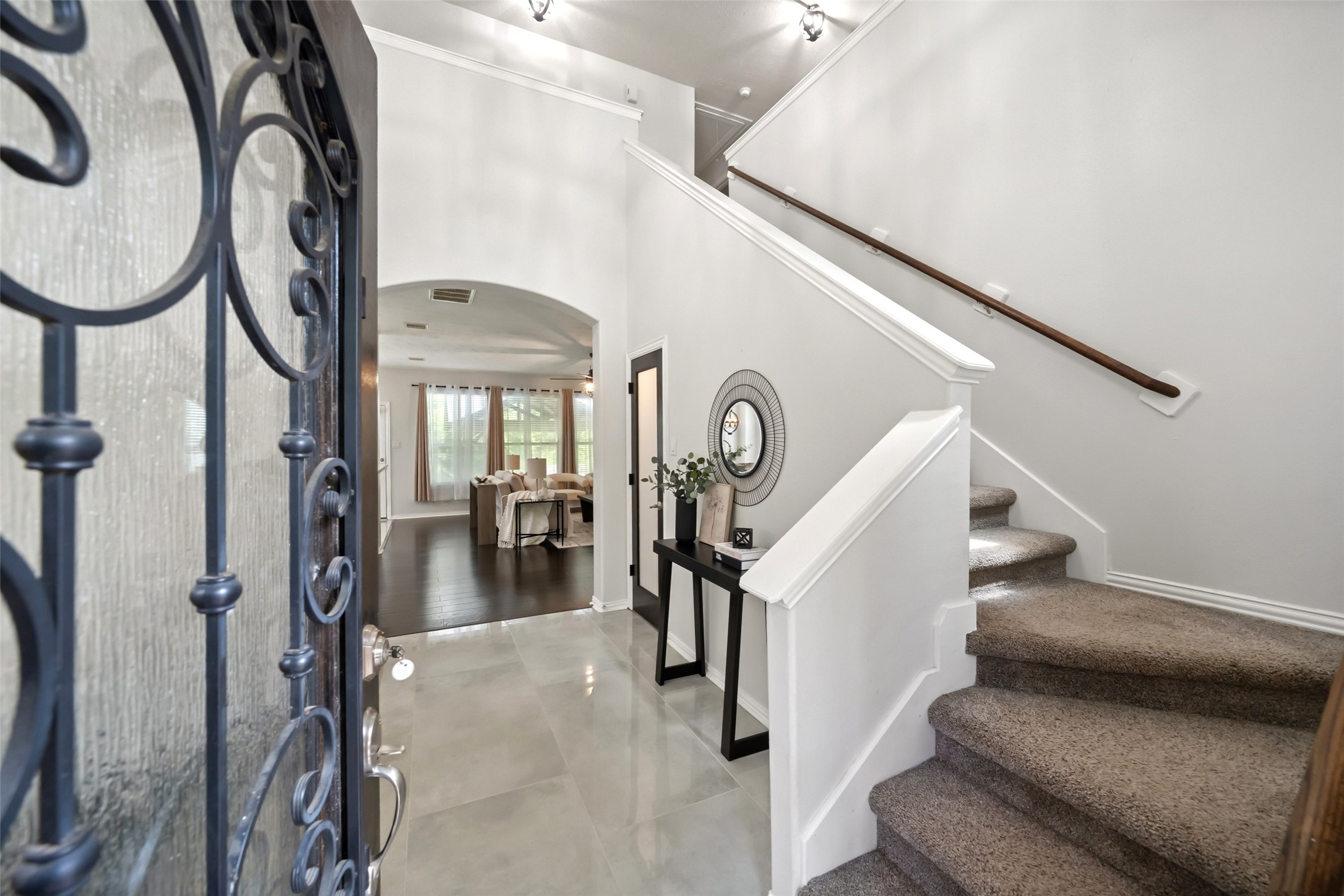 81 Palos Verde Conroe, TX 77304 - Photo 35 of 36 Come on in....