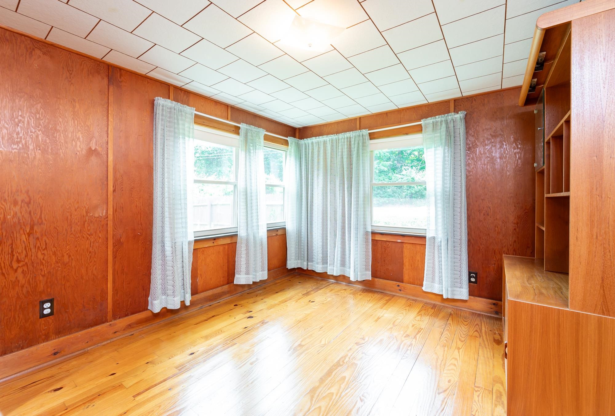 349 Pingree Hill Road Auburn, NH 03032 - Photo 14 of 40 Gallery Image 14