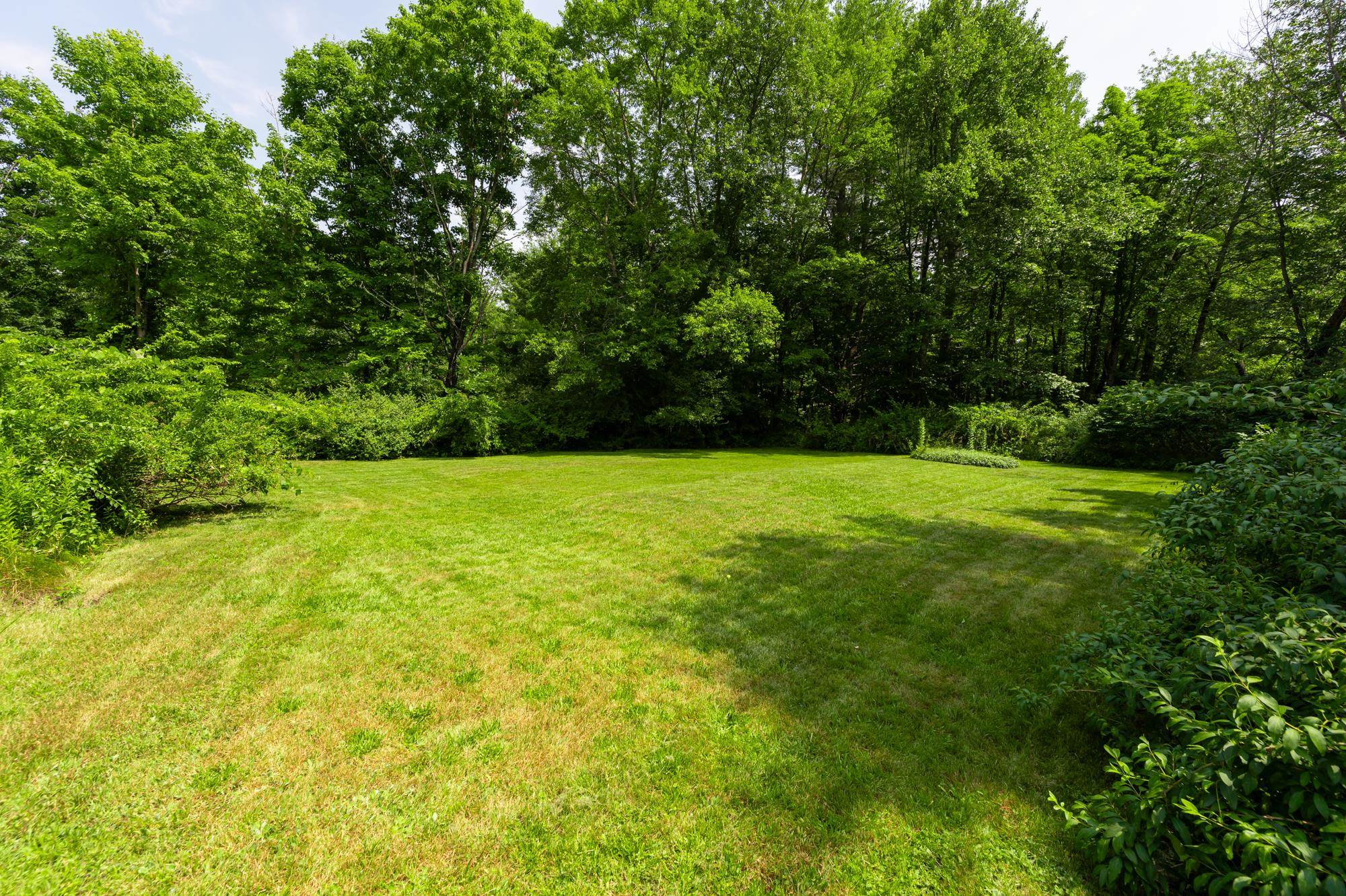 349 Pingree Hill Road Auburn, NH 03032 - Photo 3 of 40 Gallery Image 3