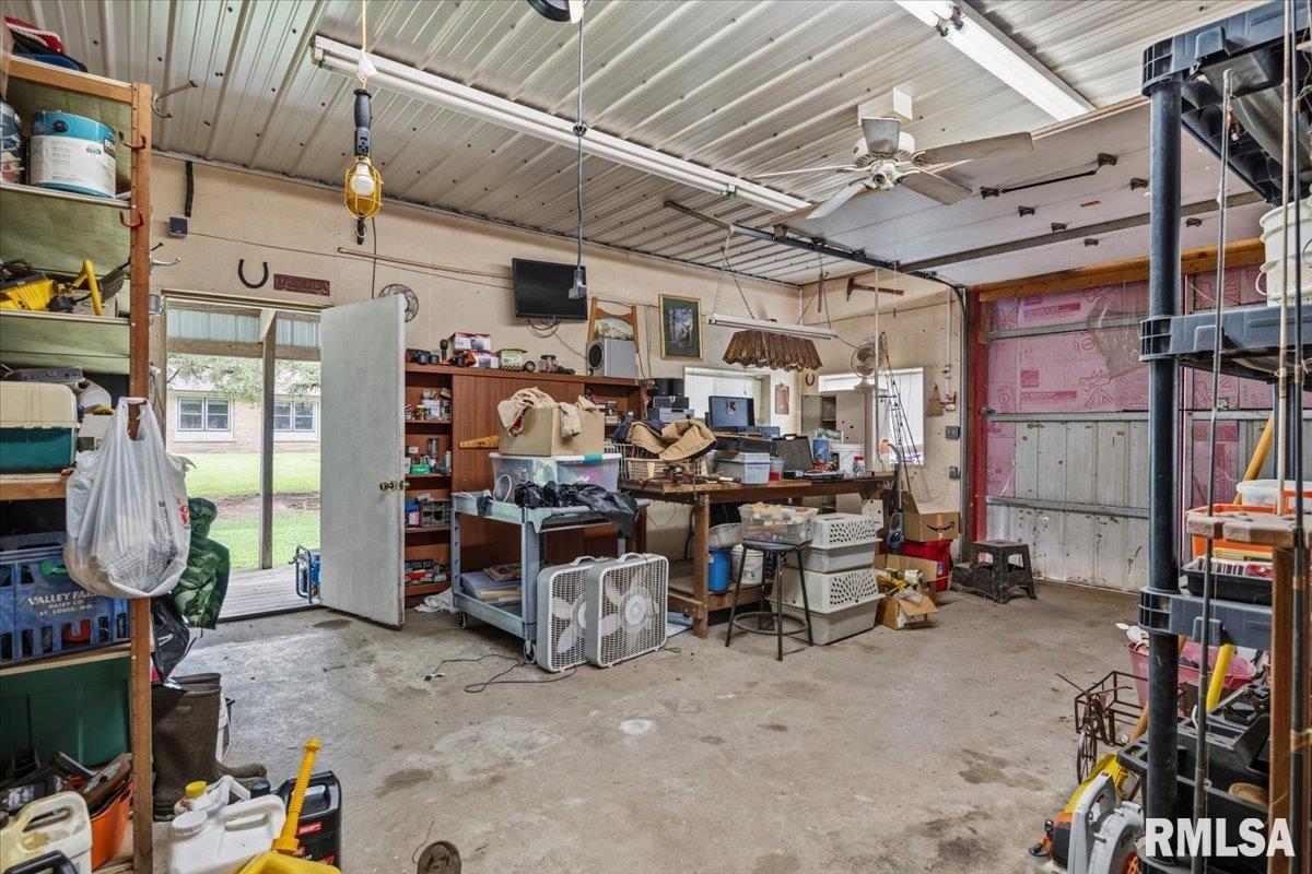 2390 Mound Road Jacksonville, IL 62650 - Photo 57 of 77 Gallery Image 57