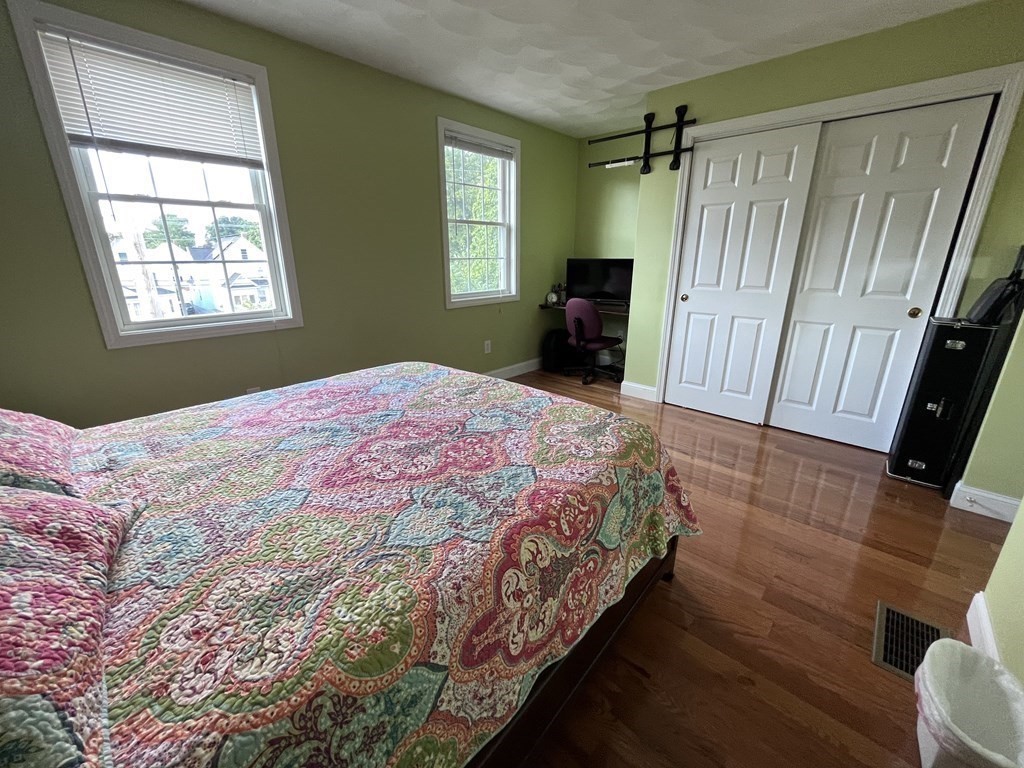 117 Manchester Street, Unit B Lowell, MA 01852 - Photo 13 of 35