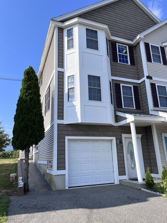 117 Manchester Street, Unit B Lowell, MA 01852 - Photo 2 of 35