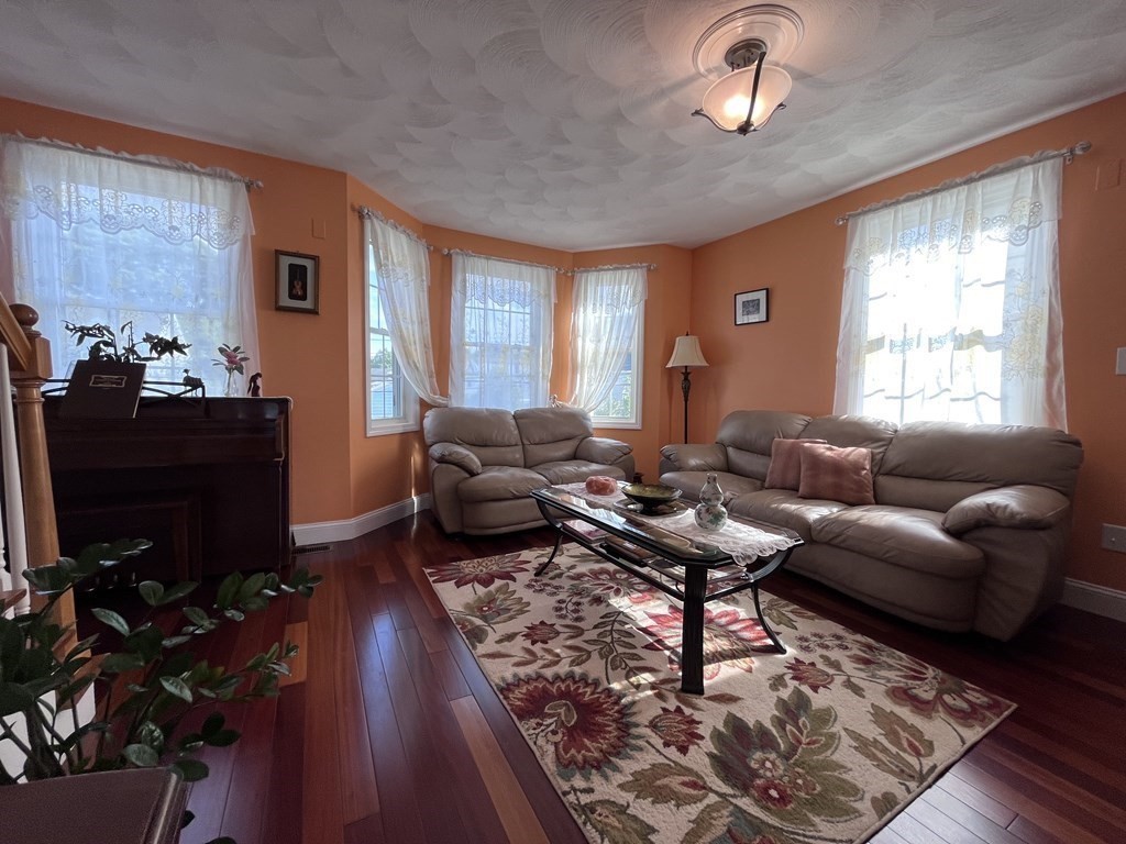 117 Manchester Street, Unit B Lowell, MA 01852 - Photo 9 of 35