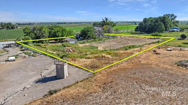 $389,000 | 3099 East 3400 North, Twin Falls, ID 83301