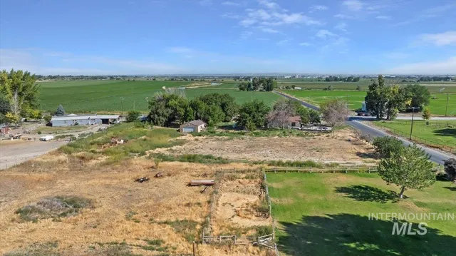 $389,000 | 3099 East 3400 North, Twin Falls, ID 83301