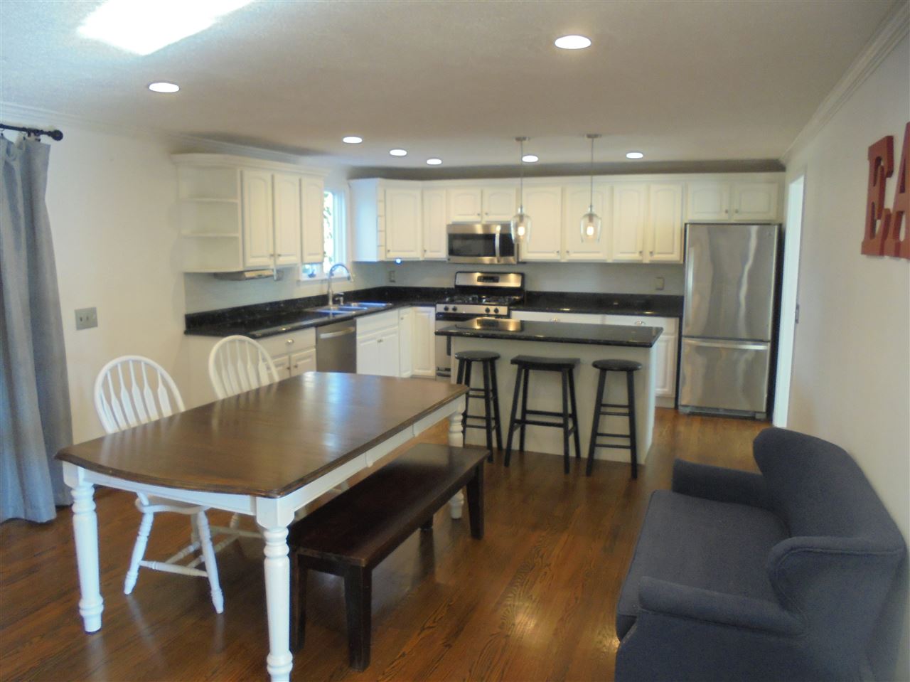 12 Homestead Road Pelham, NH 03076 - Photo 17 of 40