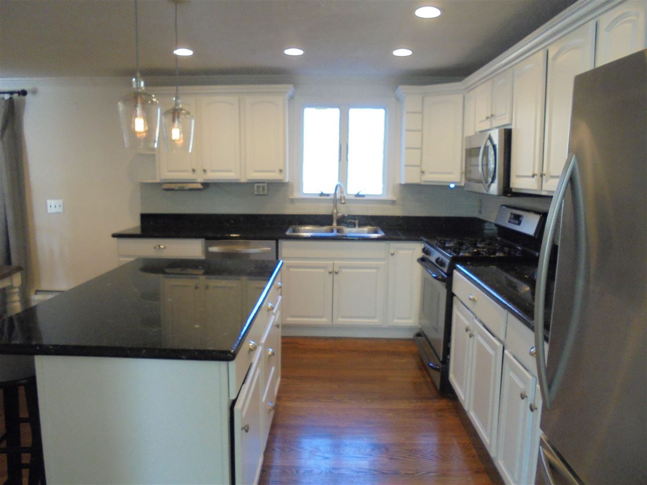 12 Homestead Road Pelham, NH 03076 - Photo 22 of 40