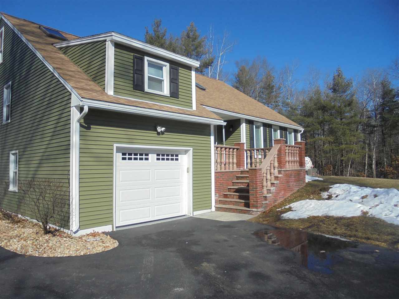 12 Homestead Road Pelham, NH 03076 - Photo 4 of 40