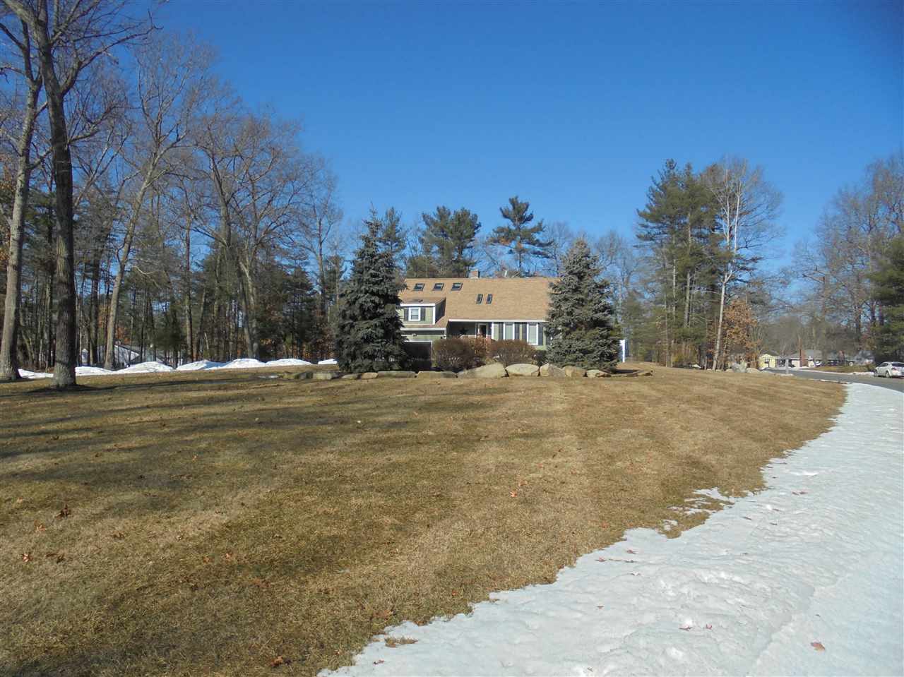 12 Homestead Road Pelham, NH 03076 - Photo 5 of 40