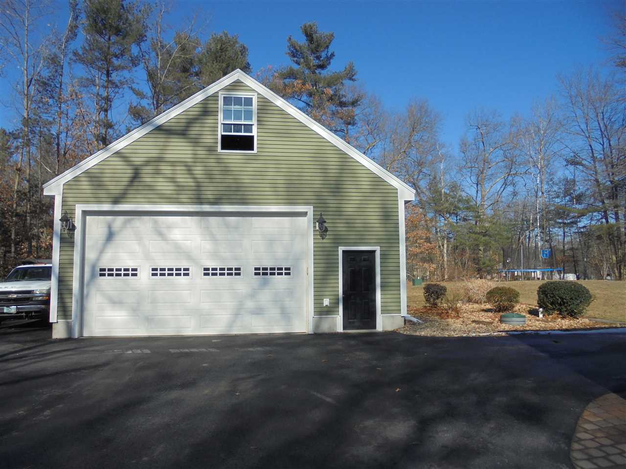 12 Homestead Road Pelham, NH 03076 - Photo 10 of 40