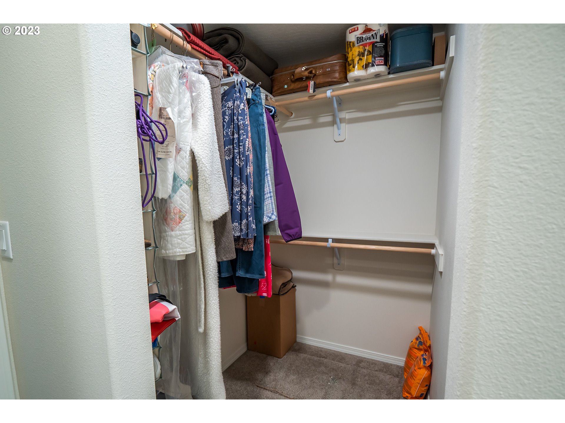 5072 Squirrel Street Springfield, OR 97478 - Photo 24 of 31 a utility room with dryer and washer