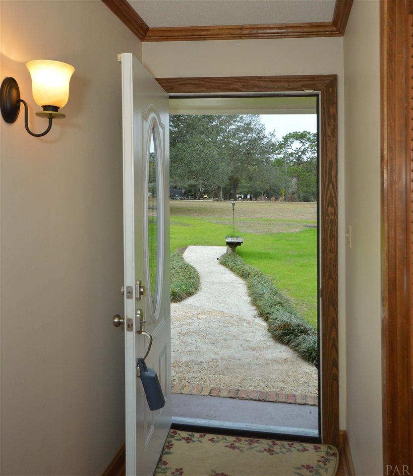 5752 Northrop Road Milton, FL 32570 - Photo 6 of 49 Gallery Image 6