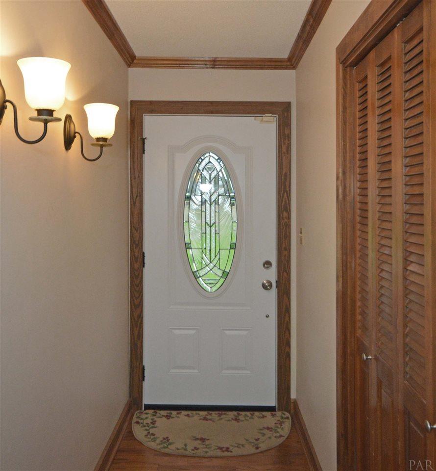 5752 Northrop Road Milton, FL 32570 - Photo 7 of 49 Gallery Image 7