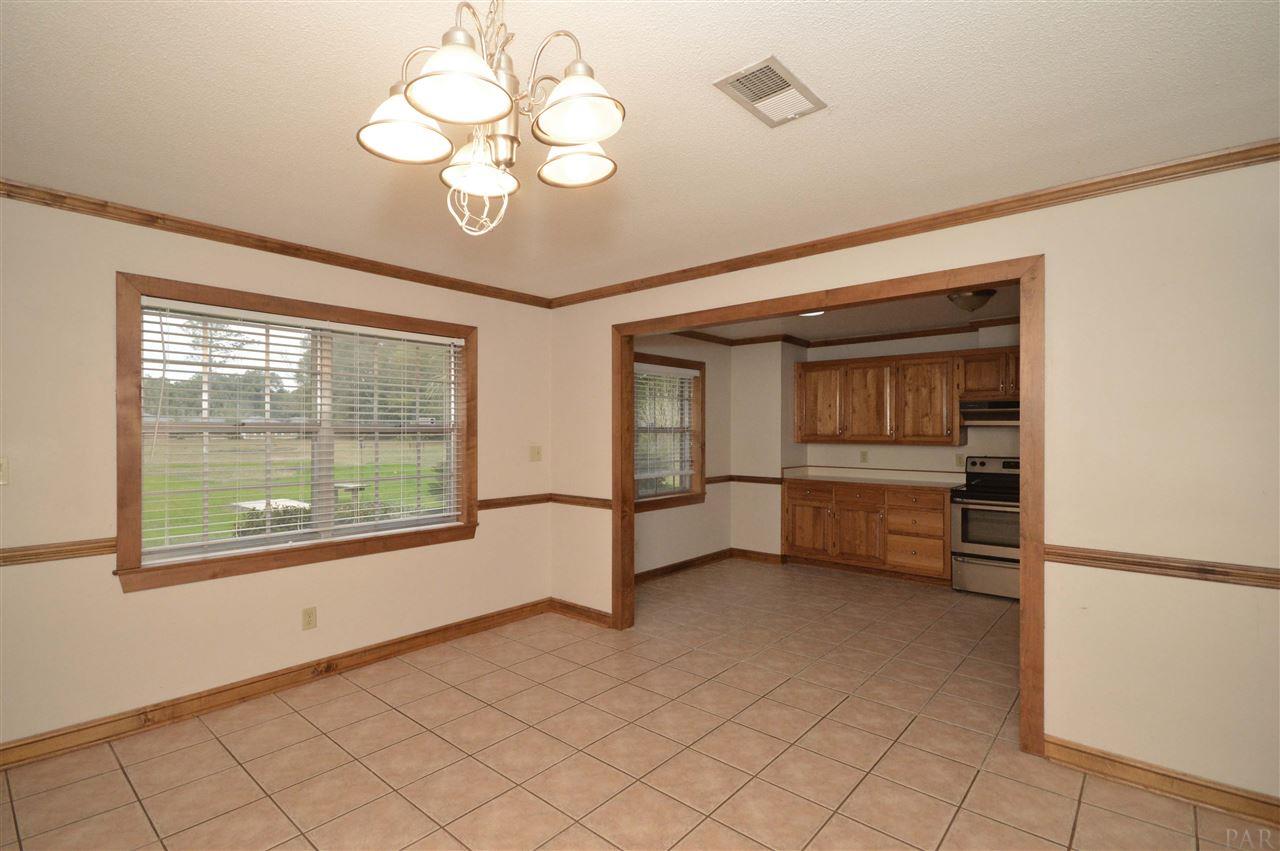5752 Northrop Road Milton, FL 32570 - Photo 10 of 49 Gallery Image 10