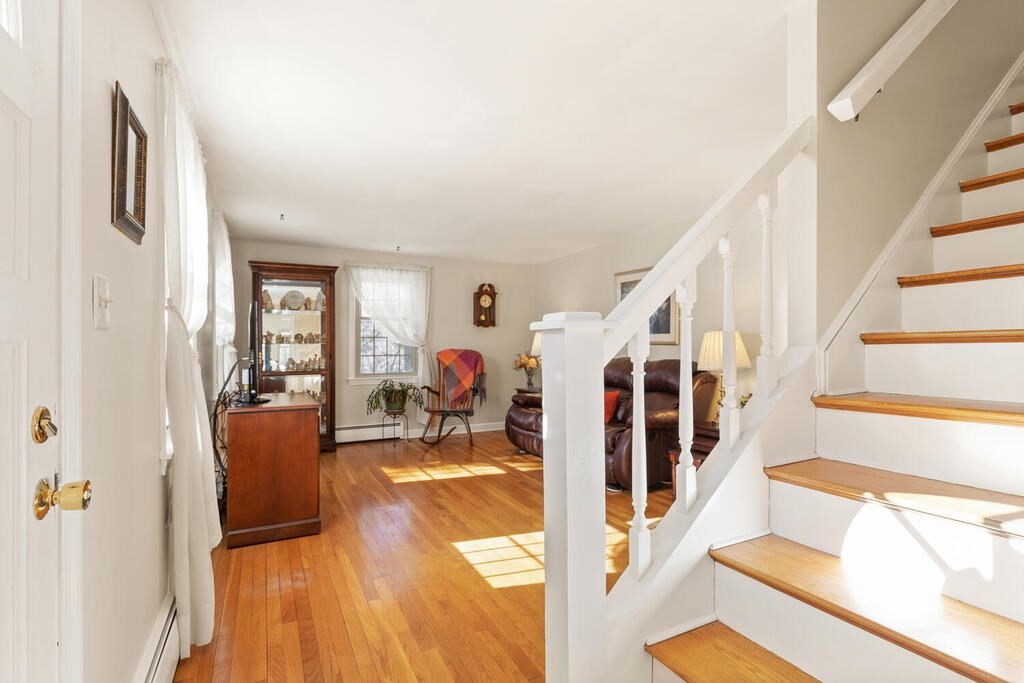 6 Gelding Road Chelmsford, MA 01824 - Photo 8 of 35 Gallery Image 8