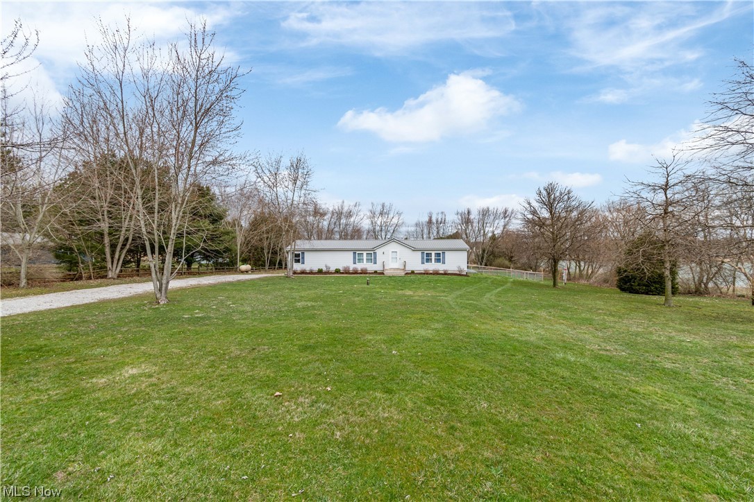 8167 White Road Burbank, OH 44214 - Photo 2 of 33 Gallery Image 2