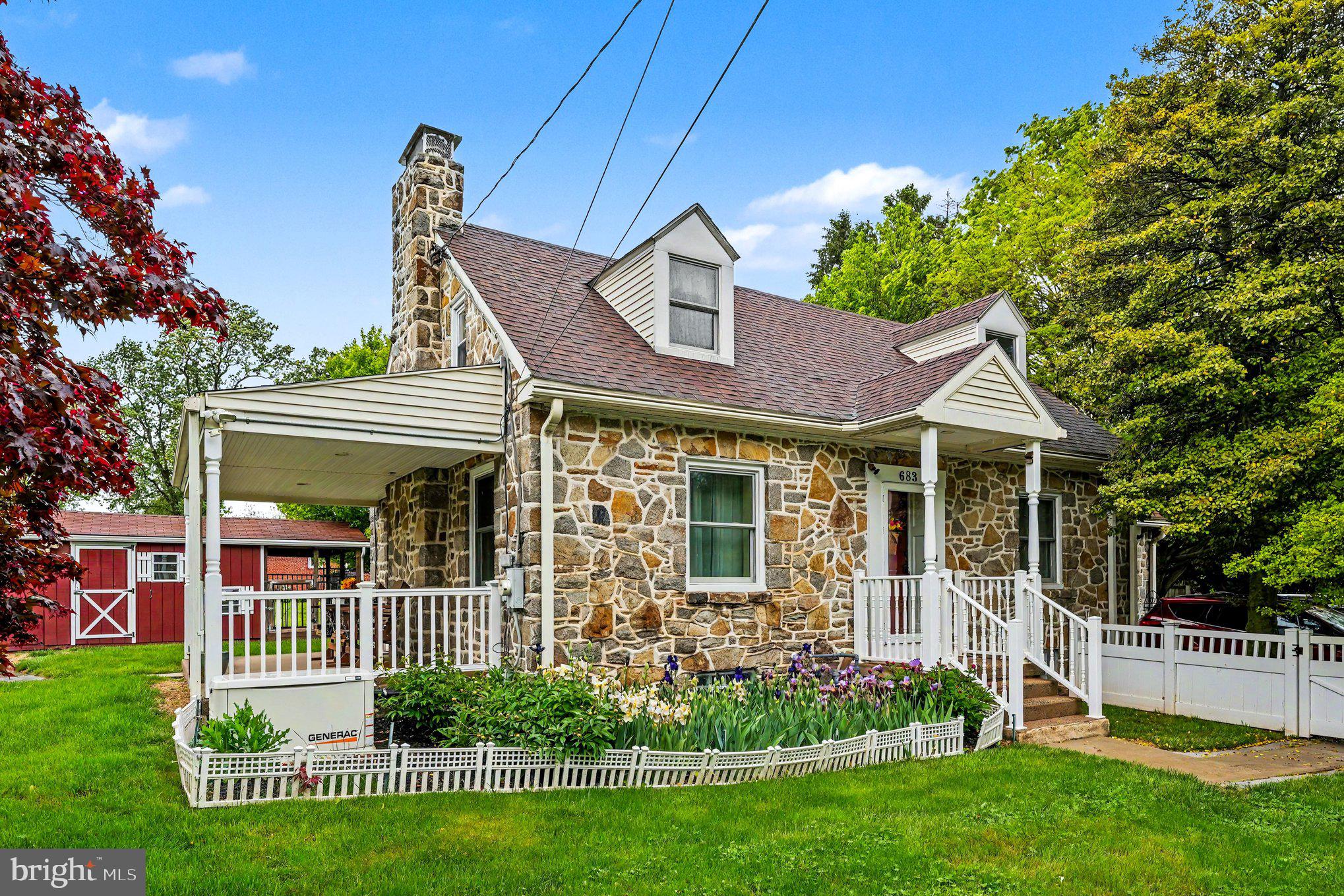 683 Ridge Road Spring City, PA 19475 - Photo 4 of 34