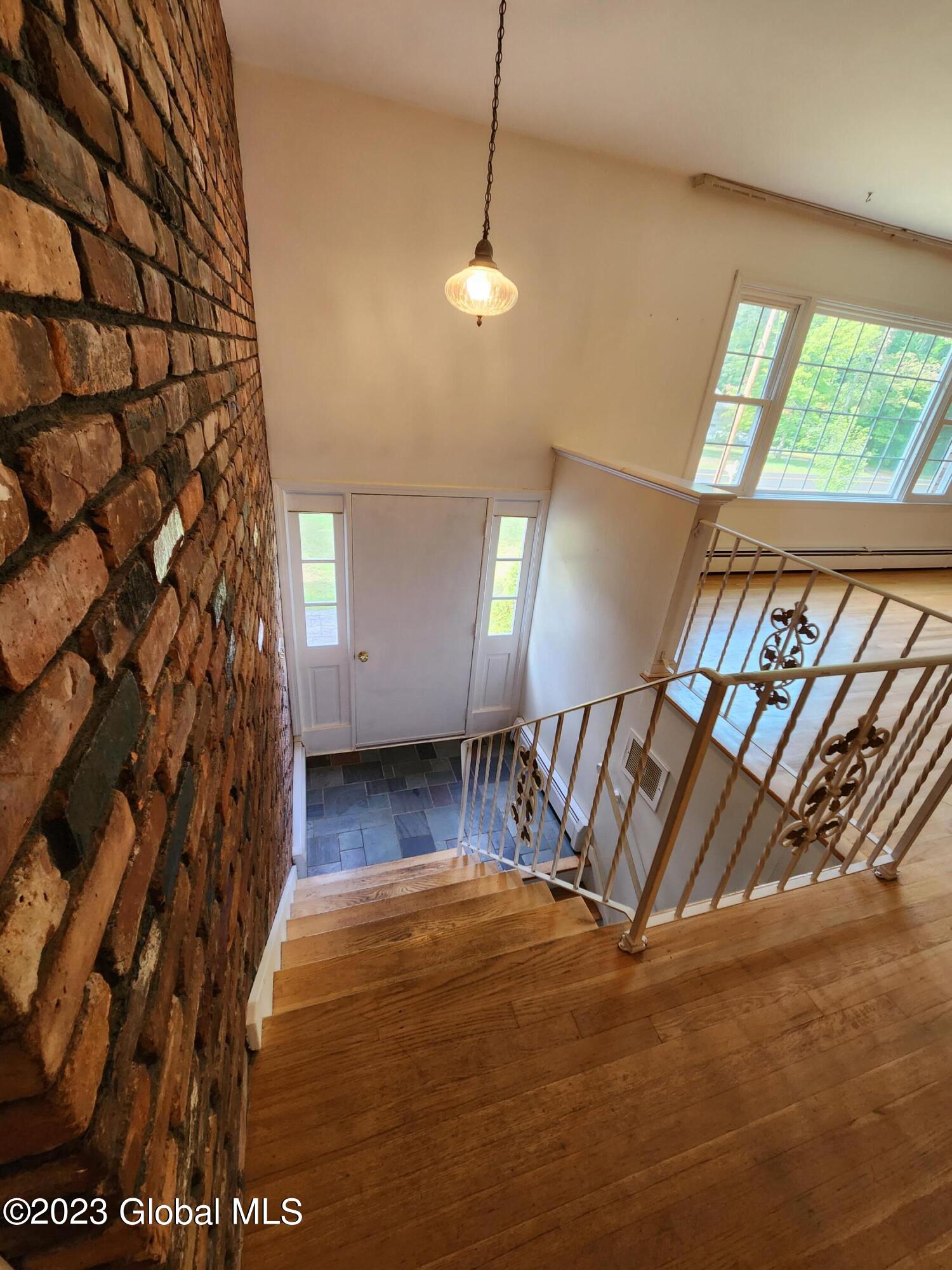 3132 Lone Pine Road Schenectady, NY 12303 - Photo 9 of 34 20230926_144750