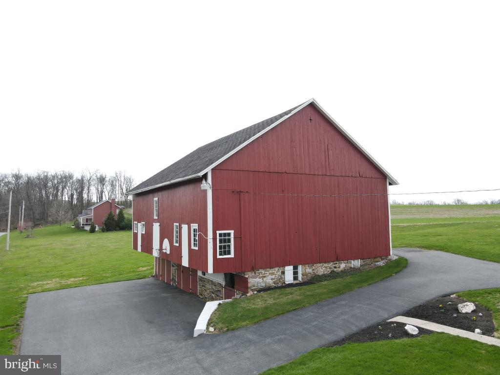2575 Valley Road Manheim, PA 17545 - Photo 107 of 128 Gallery Image 107