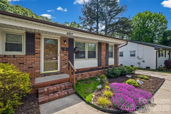 $2,300 | 4827 Harcourt Lane, Charlotte, NC 28212